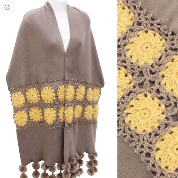 NWT Elegant Essence New York huge crocheted grey pale yellow scarf. - Picture 3 of 3
